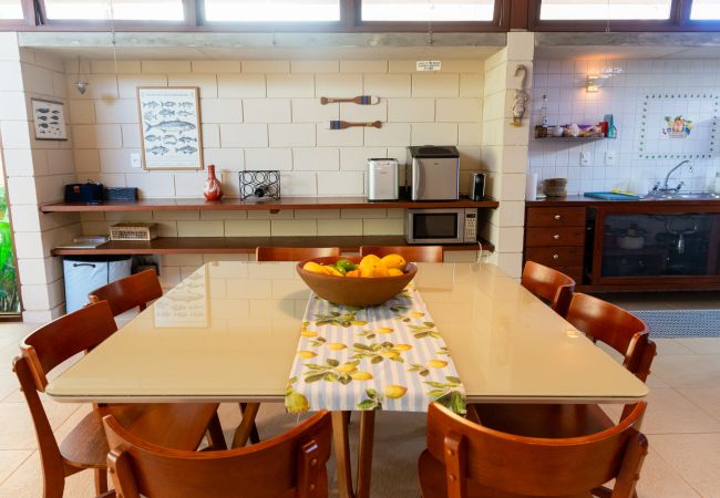 Casa em São Sebastião - Casa c Wi-Fi, jacuzzi e churrasqueira em Guaecá/SP Casa em São Sebastião - Casa c Wi-Fi, jacuzzi e churrasqueira em Guaecá/SP