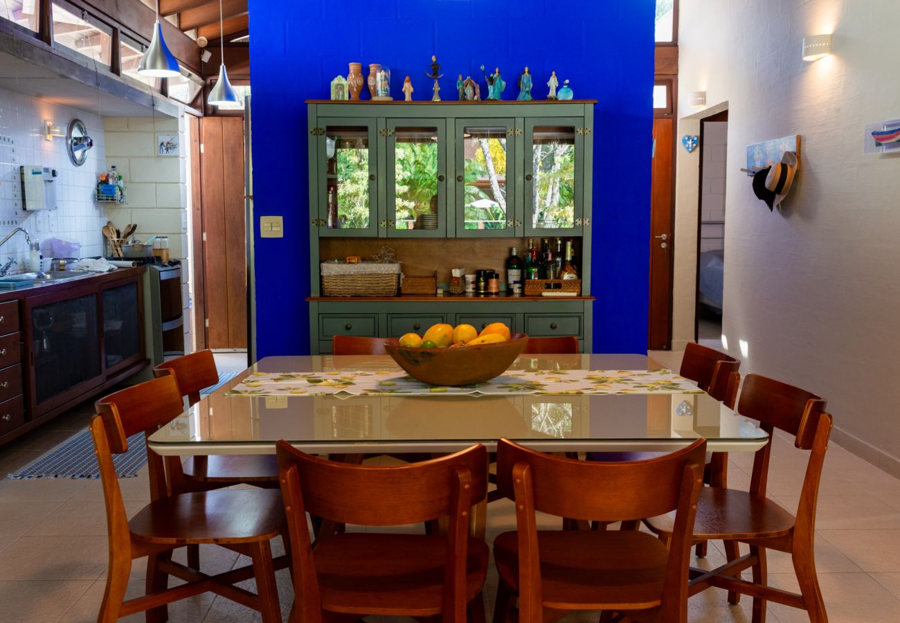 Casa em São Sebastião - Casa c Wi-Fi, jacuzzi e churrasqueira em Guaecá/SP Casa em São Sebastião - Casa c Wi-Fi, jacuzzi e churrasqueira em Guaecá/SP