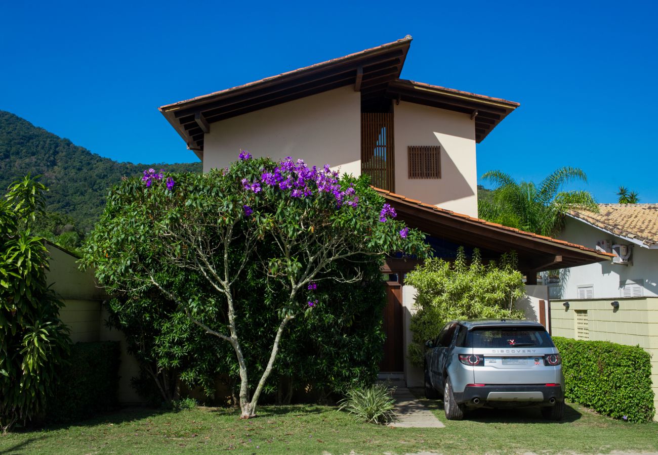 Casa em São Sebastião - Casa c Wi-Fi, jacuzzi e churrasqueira em Guaecá/SP Casa em São Sebastião - Casa c Wi-Fi, jacuzzi e churrasqueira em Guaecá/SP