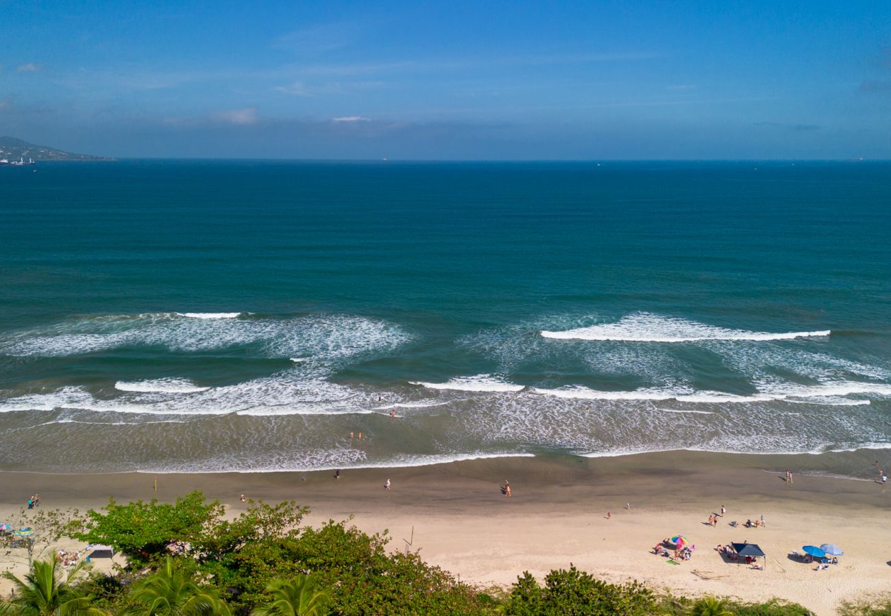 Casa em São Sebastião - Casa c Wi-Fi, jacuzzi e churrasqueira em Guaecá/SP Casa em São Sebastião - Casa c Wi-Fi, jacuzzi e churrasqueira em Guaecá/SP