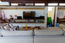 Casa em São Sebastião - Casa c Wi-Fi, jacuzzi e churrasqueira em Guaecá/SP