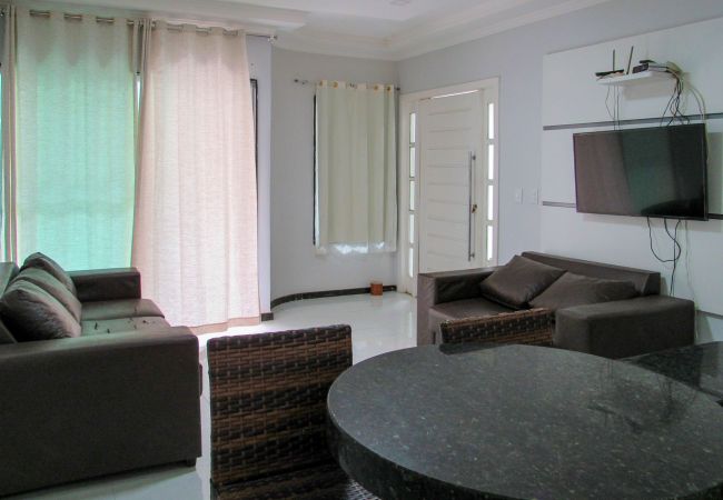 Apartamento em Porto Seguro - Apto c piscina e WiFi a 150m da Praia de Mundaí/BA Apartamento em Porto Seguro - Apto c piscina e WiFi a 150m da Praia de Mundaí/BA