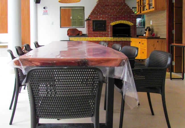 Apartamento em Porto Seguro - Apto c piscina e WiFi a 150m da Praia de Mundaí/BA Apartamento em Porto Seguro - Apto c piscina e WiFi a 150m da Praia de Mundaí/BA