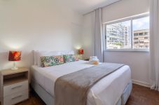 Apartamento em Rio de Janeiro - AC402 (Zona1)