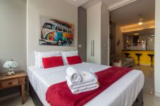 Apartamento em Rio de Janeiro - PI401 (Zona4)
