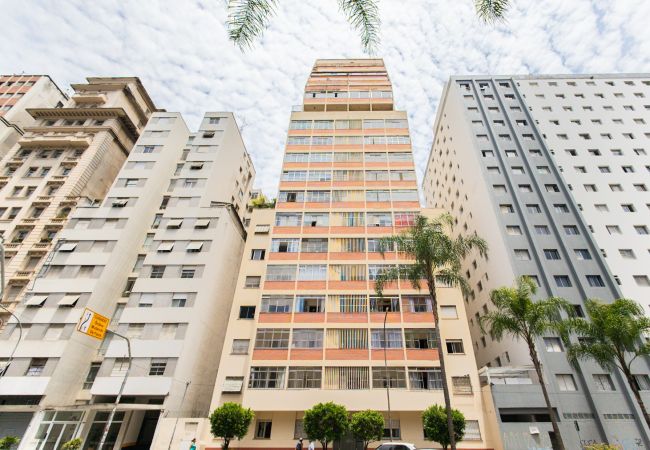 Apartamento em São Paulo - Apto aconchegante a 15 min do metrô na Bela Vista Apartamento em São Paulo - Apto aconchegante a 15 min do metrô na Bela Vista
