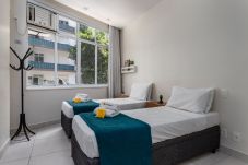 Apartamento em Rio de Janeiro - DF219 (Zona3)