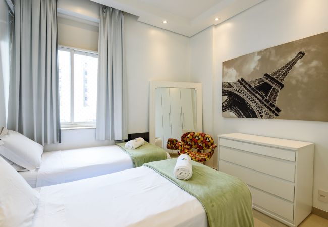 Apartamento em Rio de Janeiro - VP305 (Zona1) Apartamento em Rio de Janeiro - VP305 (Zona1)