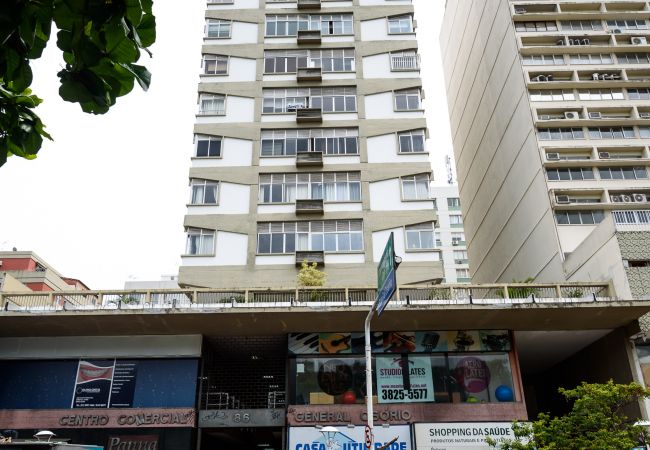 Apartamento em Rio de Janeiro - VP305 (Zona1) Apartamento em Rio de Janeiro - VP305 (Zona1)