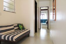 Apartamento em Cabo Frio - Apartamento Confortável próximo a Praia