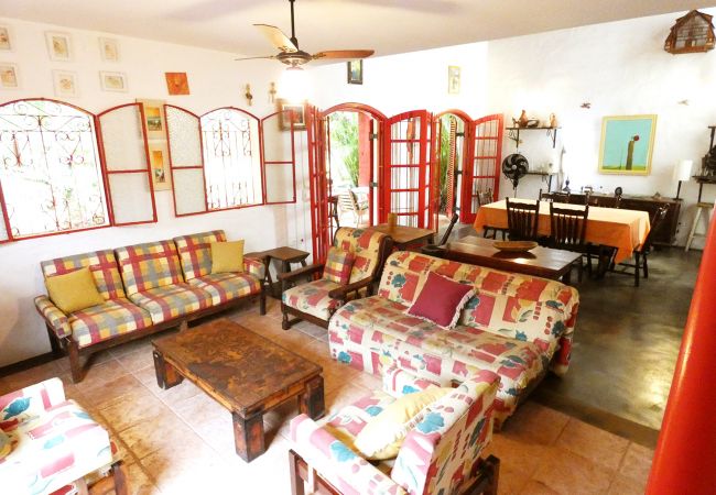 Casa em São Sebastião - Casa com muito lazer a 100m da Praia de Guaecá/SP Casa em São Sebastião - Casa com muito lazer a 100m da Praia de Guaecá/SP