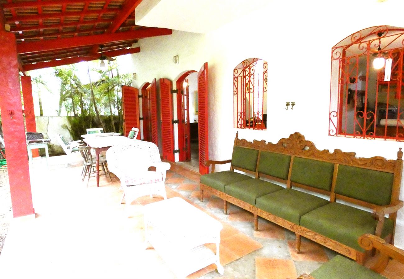 Casa em São Sebastião - Casa com muito lazer a 100m da Praia de Guaecá/SP Casa em São Sebastião - Casa com muito lazer a 100m da Praia de Guaecá/SP