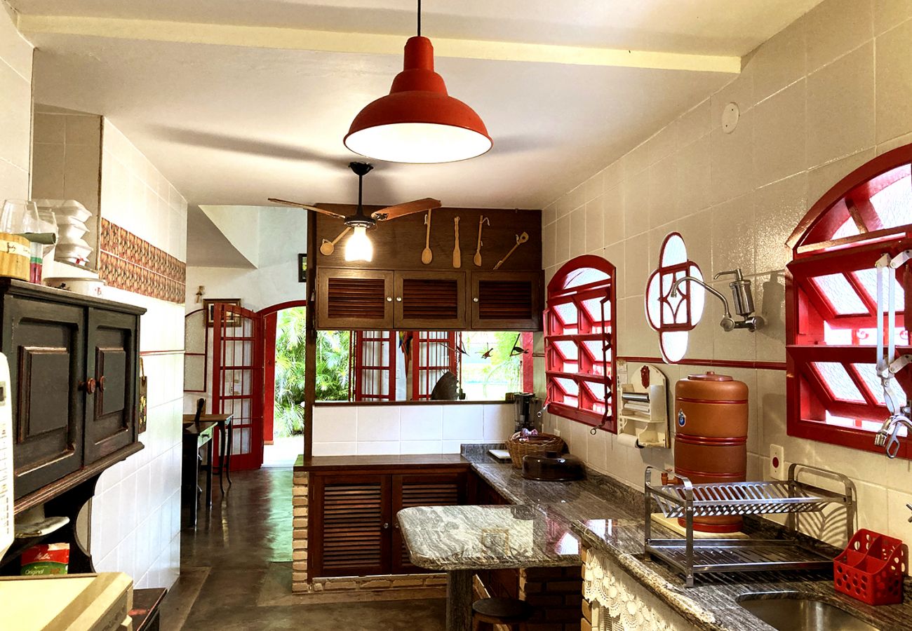 Casa em São Sebastião - Casa com muito lazer a 100m da Praia de Guaecá/SP Casa em São Sebastião - Casa com muito lazer a 100m da Praia de Guaecá/SP