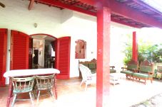 Casa em São Sebastião - Casa com wifi a 100 metros da praia de Guaecá