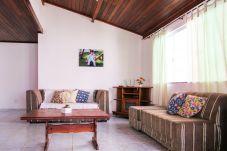 Casa em Porto Seguro - Casa com 4 Suítes, Piscina, Área Gourmet e Wifi