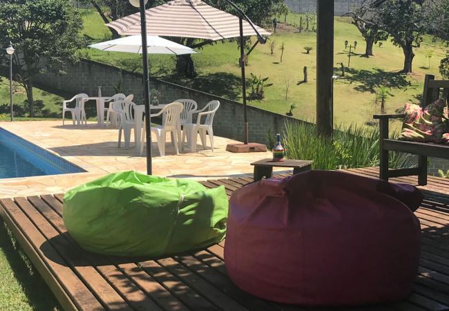 Casa em Campo Limpo Paulista - Chácara c Wi-Fi, piscina e churrasq-Campo Limpo/SP Casa em Campo Limpo Paulista - Chácara c Wi-Fi, piscina e churrasq-Campo Limpo/SP