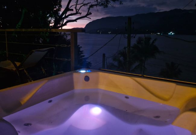 Casa em Ilhabela - Ilhabela: refúgio na natureza c/ vista espetacular Casa em Ilhabela - Ilhabela: refúgio na natureza c/ vista espetacular