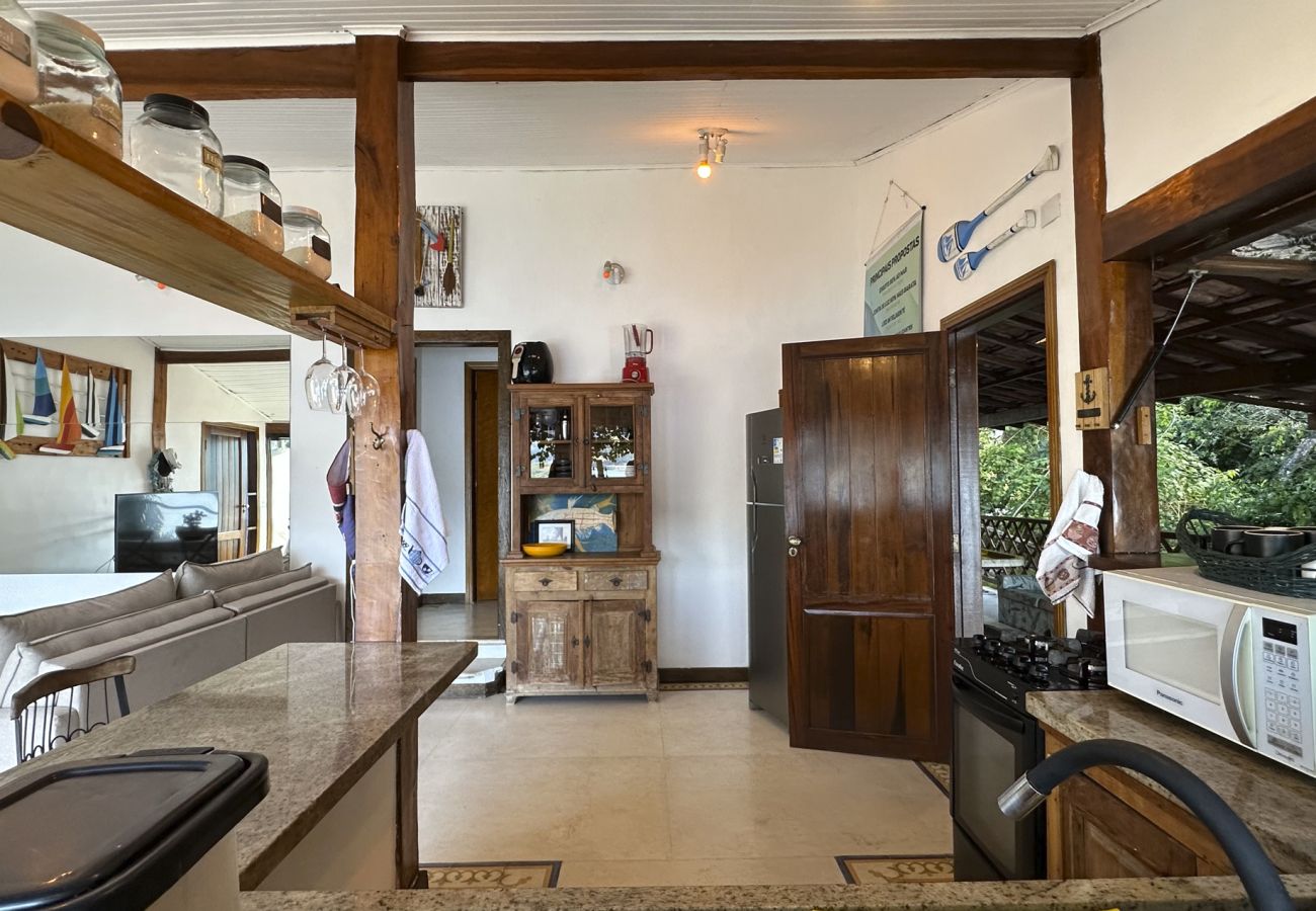 Casa em Ilhabela - Ilhabela: refúgio na natureza c/ vista espetacular Casa em Ilhabela - Ilhabela: refúgio na natureza c/ vista espetacular