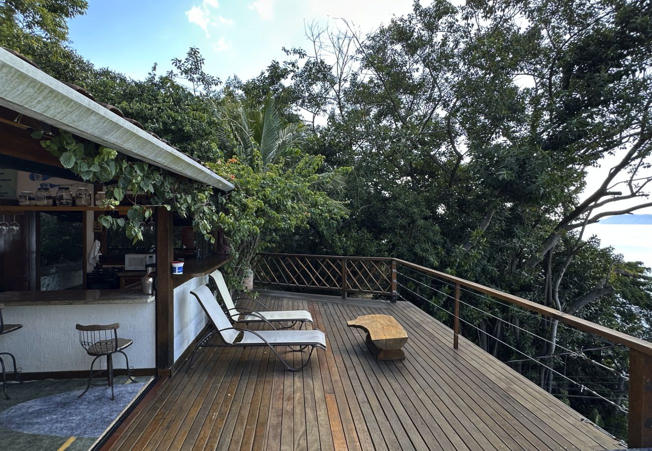 Casa em Ilhabela - Ilhabela: refúgio na natureza c/ vista espetacular Casa em Ilhabela - Ilhabela: refúgio na natureza c/ vista espetacular