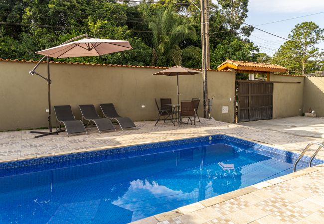 Casa em Itanhaém - Casa c Wi-Fi, piscina e churrasqueira em Itanhaém