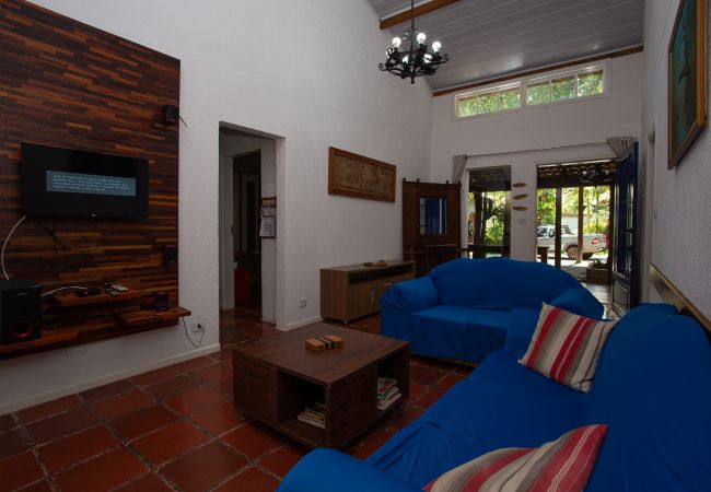 Casa de Campo em Ibiúna - Sítio Martins com lazer completo em Ibiúna - SP Casa de Campo em Ibiúna - Sítio Martins com lazer completo em Ibiúna - SP