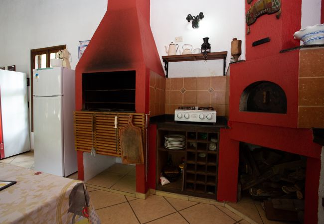 Casa de Campo em Ibiúna - Sítio Martins com lazer completo em Ibiúna - SP Casa de Campo em Ibiúna - Sítio Martins com lazer completo em Ibiúna - SP