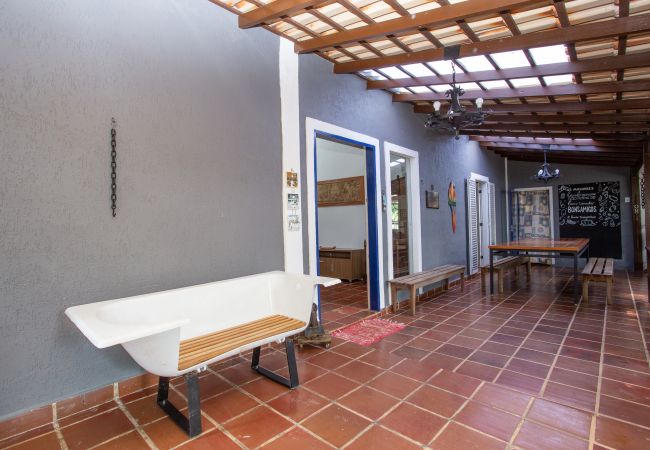 Casa de Campo em Ibiúna - Sítio Martins com lazer completo em Ibiúna - SP Casa de Campo em Ibiúna - Sítio Martins com lazer completo em Ibiúna - SP