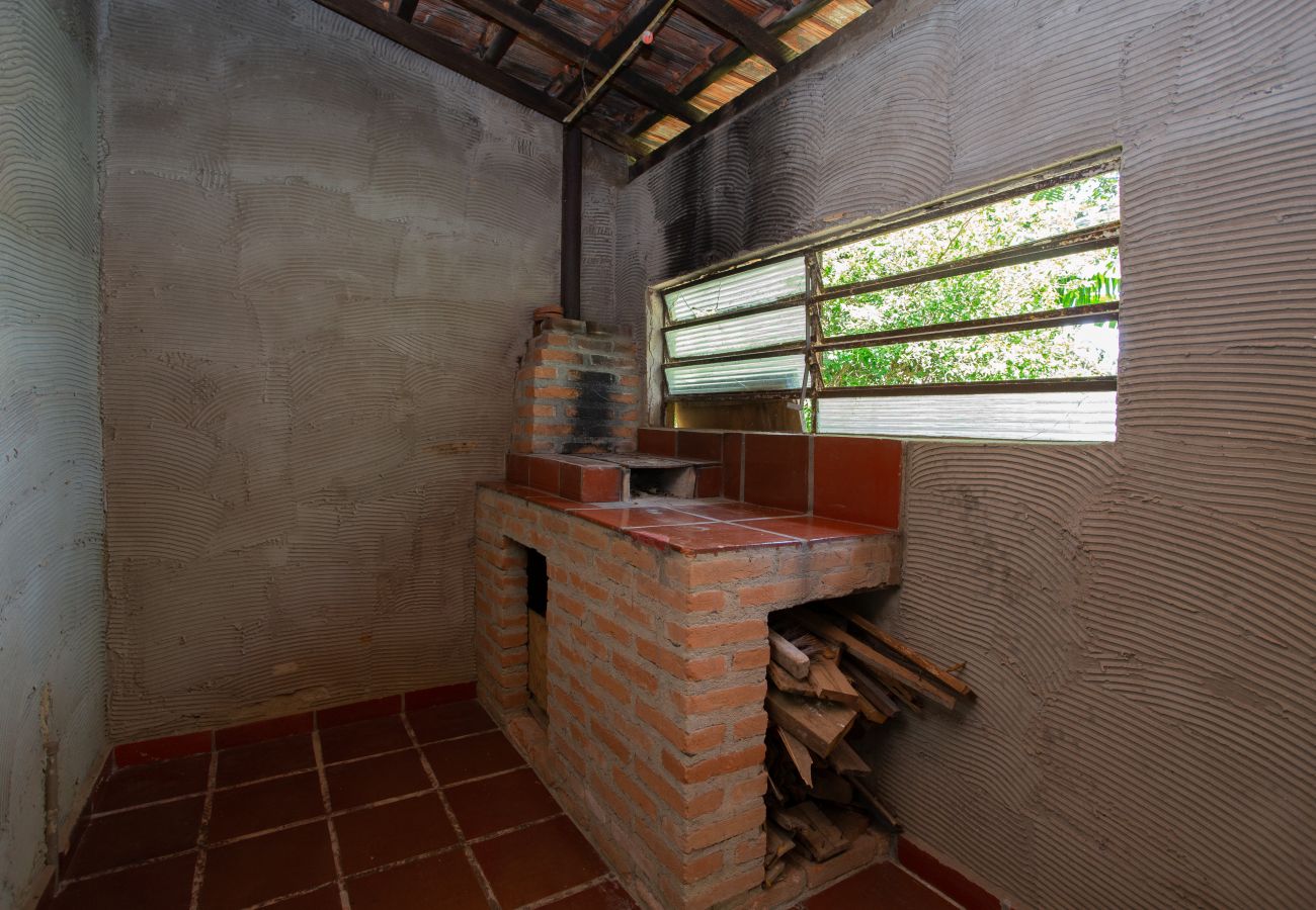 Casa de Campo em Ibiúna - Sítio Martins com lazer completo em Ibiúna - SP Casa de Campo em Ibiúna - Sítio Martins com lazer completo em Ibiúna - SP