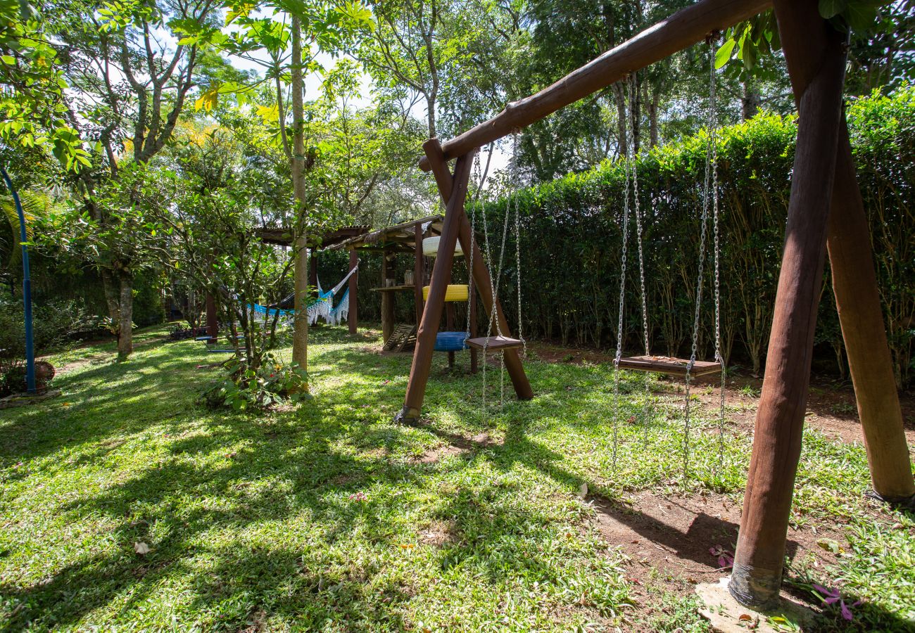 Casa de Campo em Ibiúna - Sítio Martins com lazer completo em Ibiúna - SP Casa de Campo em Ibiúna - Sítio Martins com lazer completo em Ibiúna - SP