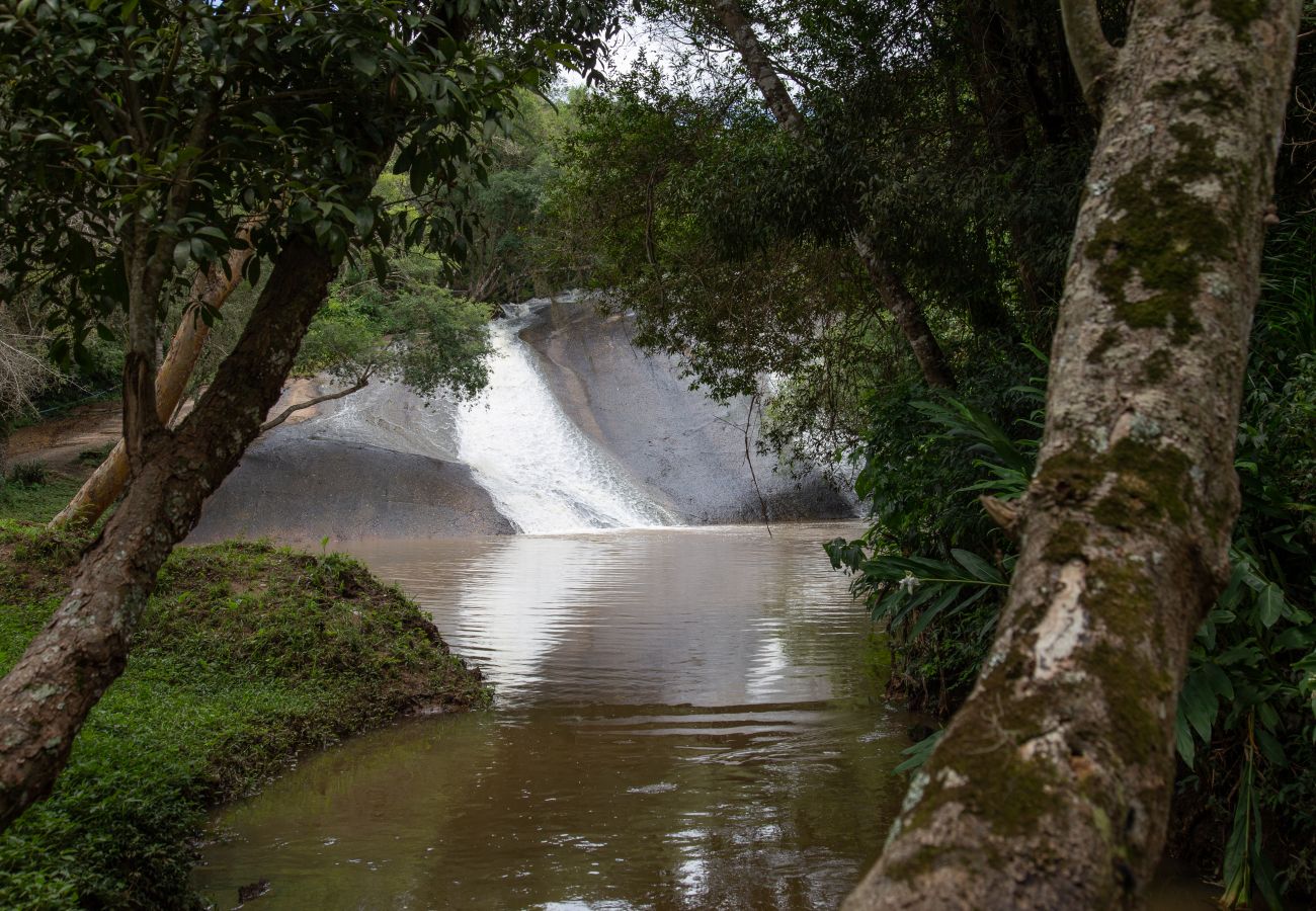 Casa de Campo em Ibiúna - Sítio Martins com lazer completo em Ibiúna - SP Casa de Campo em Ibiúna - Sítio Martins com lazer completo em Ibiúna - SP