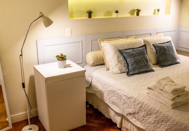 Quarto casal Quarto aconchegante e bem decorado