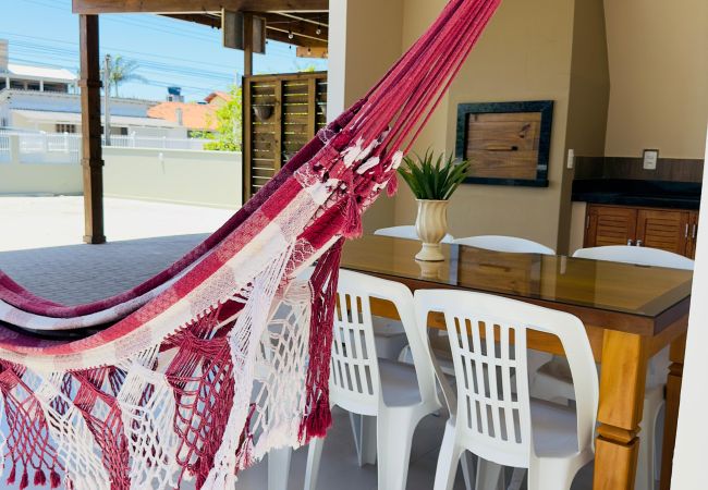 Casa em Palhoça - Casa na praia c WiFi e churrasqueira em Palhoça/SC Casa em Palhoça - Casa na praia c WiFi e churrasqueira em Palhoça/SC