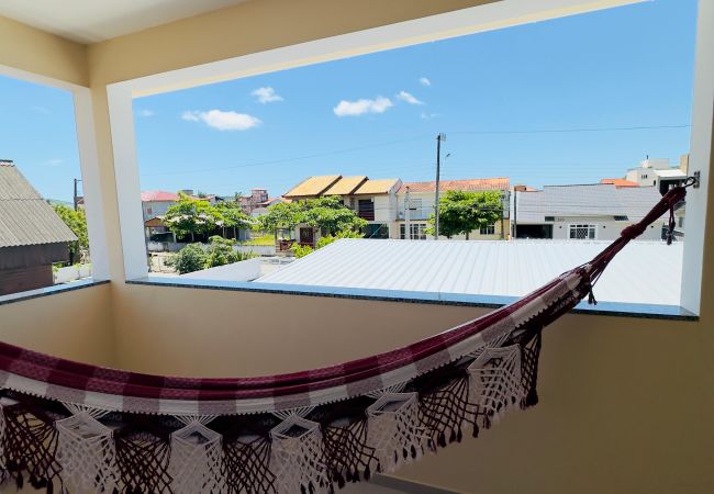 Casa em Palhoça - Casa na praia c WiFi e churrasqueira em Palhoça/SC Casa em Palhoça - Casa na praia c WiFi e churrasqueira em Palhoça/SC