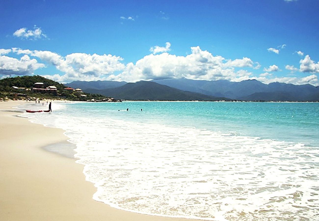 Casa em Palhoça - Casa na praia c WiFi e churrasqueira em Palhoça/SC Casa em Palhoça - Casa na praia c WiFi e churrasqueira em Palhoça/SC