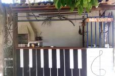 Apartamento em Guarapari - Suíte na Pousada Vila Sol Maior no ES com lazer