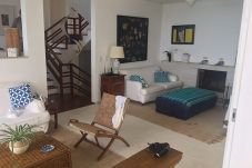 Casa em Guarujá - Guarujá: casa com praia privativa e lazer completo