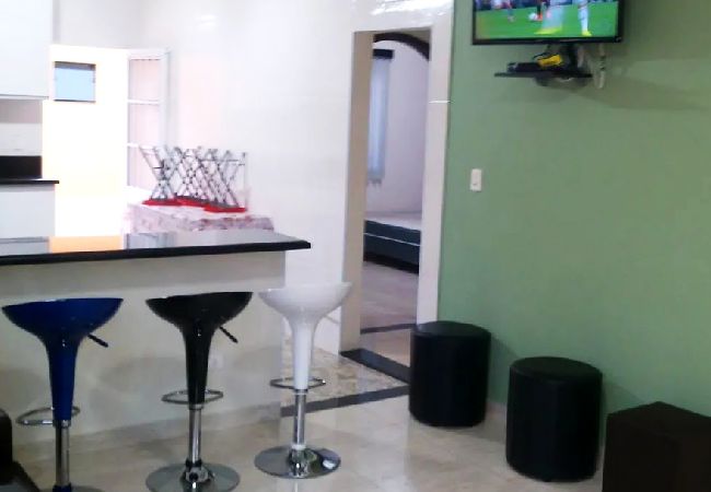 Casa em Bertioga - Casa linda com Piscina e Jogos, pertinho da Praia Casa em Bertioga - Casa linda com Piscina e Jogos, pertinho da Praia