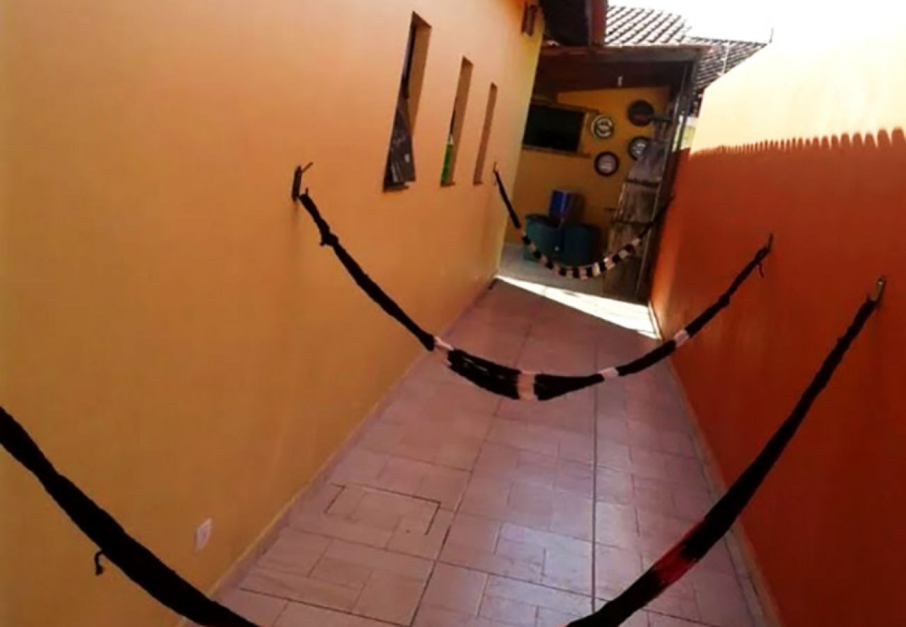 Casa em Bertioga - Casa linda com Piscina e Jogos, pertinho da Praia Casa em Bertioga - Casa linda com Piscina e Jogos, pertinho da Praia