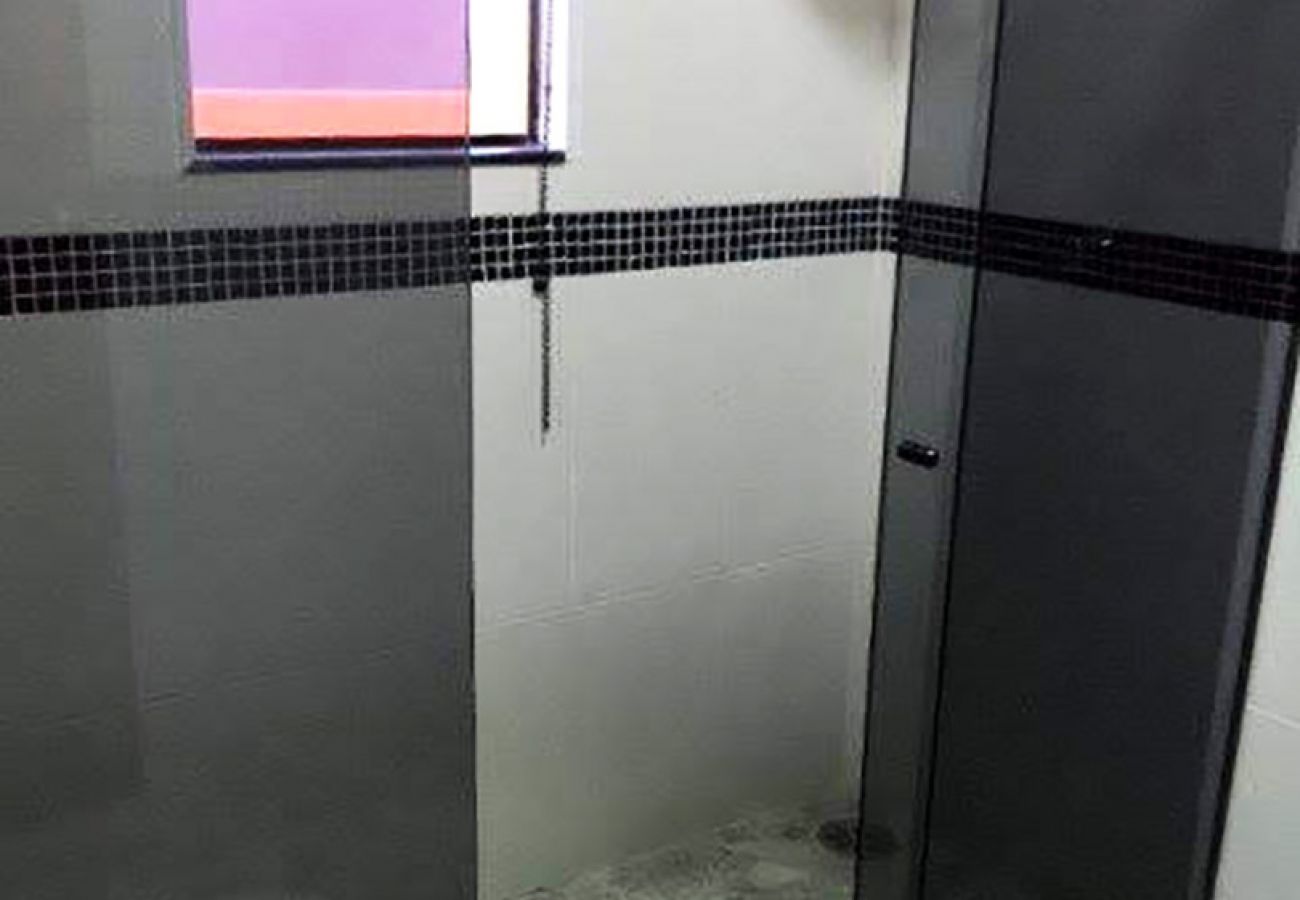 Casa em Bertioga - Casa linda com Piscina e Jogos, pertinho da Praia Casa em Bertioga - Casa linda com Piscina e Jogos, pertinho da Praia