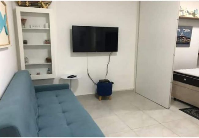 Apartamento em Santos - Apto aconchegante e bem localizado com ar e wi-fi Apartamento em Santos - Apto aconchegante e bem localizado com ar e wi-fi