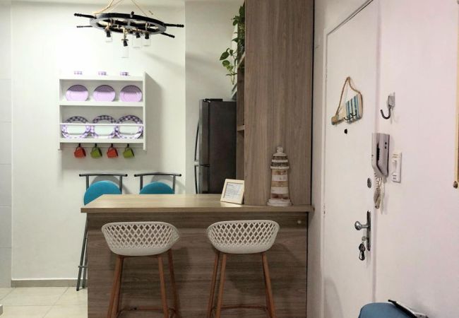Apartamento em Santos - Apto aconchegante e bem localizado com ar e wi-fi Apartamento em Santos - Apto aconchegante e bem localizado com ar e wi-fi