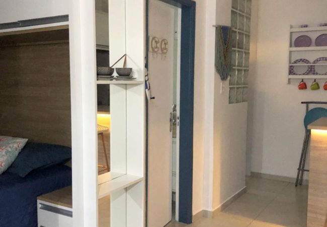 Apartamento em Santos - Apto aconchegante e bem localizado com ar e wi-fi Apartamento em Santos - Apto aconchegante e bem localizado com ar e wi-fi