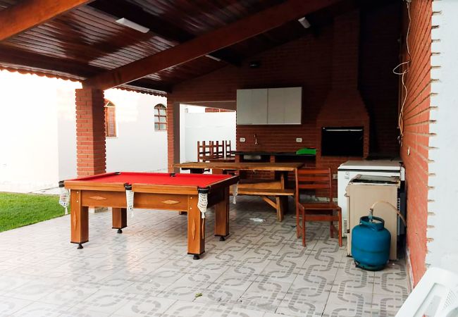 Casa em Peruíbe - Casa com lazer e a 200 m da praia em Peruíbe/SP