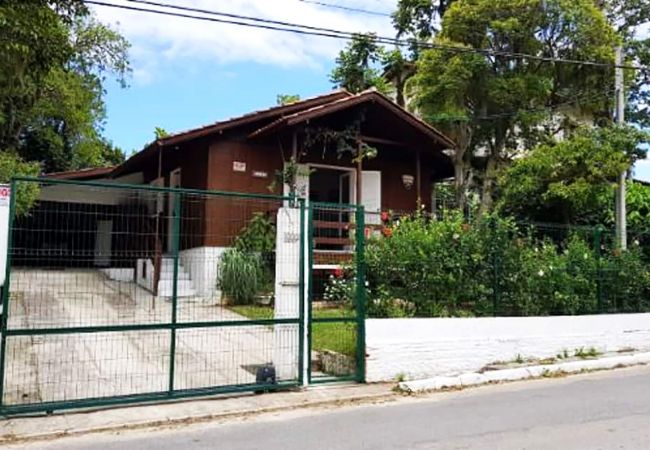 Casa em Florianópolis - Casa com churrasq e WiFi na praia da Lagoinha - SC