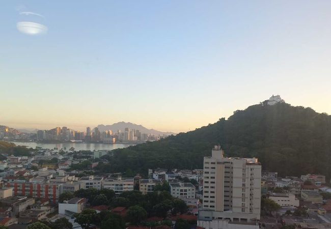 Apartamento em Vila Velha - Apto com Wi-Fi na Praia da Costa no Espírito Santo Apartamento em Vila Velha - Apto com Wi-Fi na Praia da Costa no Espírito Santo