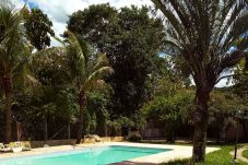 Casa em Guararema - Chácara com piscina e churrasqueira em Guararema