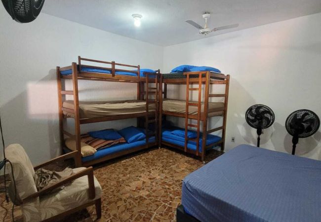 Casa em Itanhaém - Casa c pisc, churrasq, pet friendly a 200m do mar Casa em Itanhaém - Casa c pisc, churrasq, pet friendly a 200m do mar