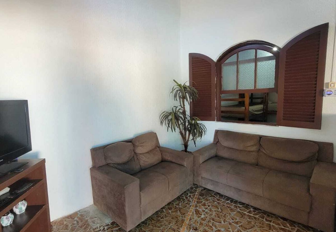 Casa em Itanhaém - Casa c pisc, churrasq, pet friendly a 200m do mar Casa em Itanhaém - Casa c pisc, churrasq, pet friendly a 200m do mar