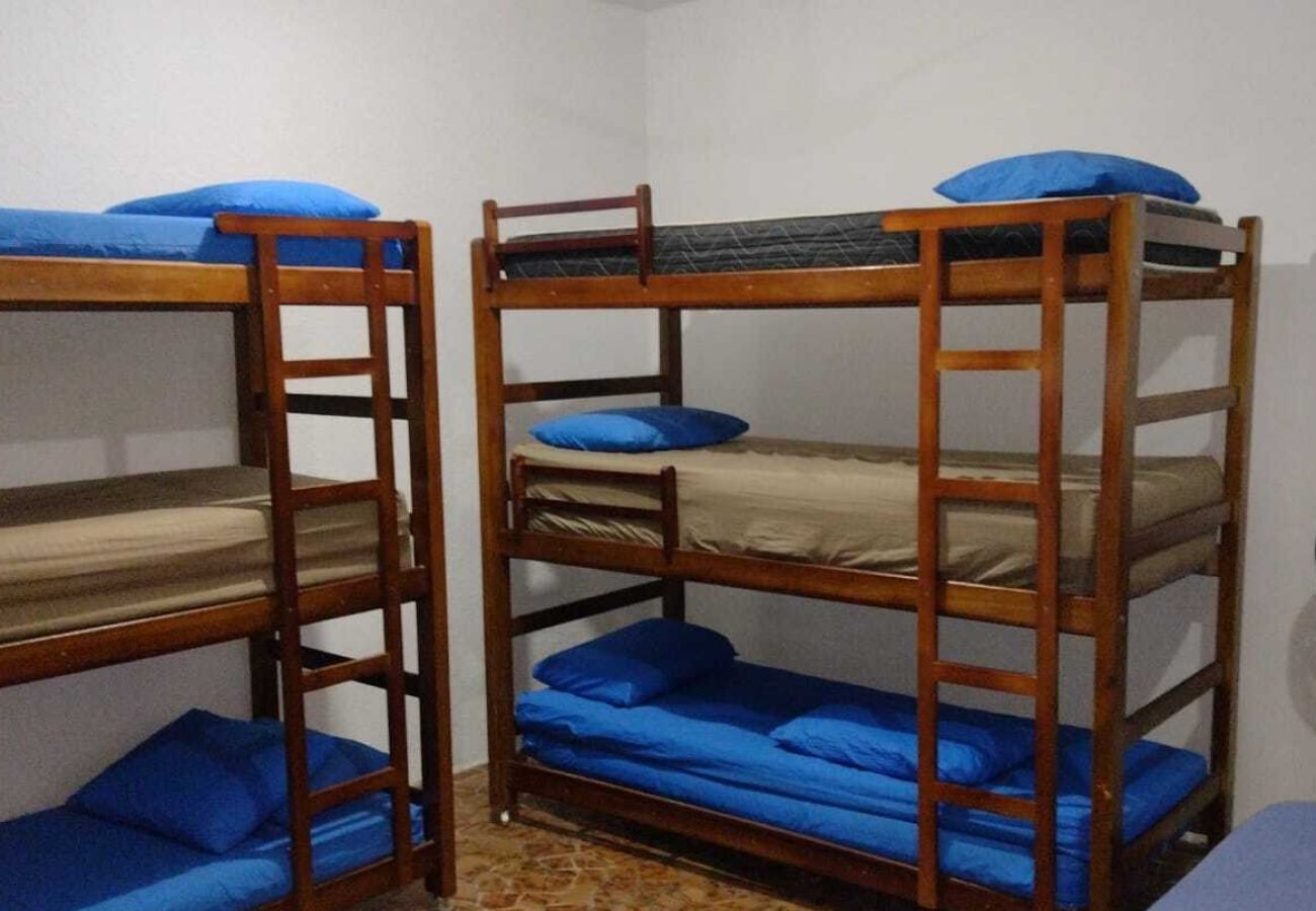 Casa em Itanhaém - Casa c pisc, churrasq, pet friendly a 200m do mar Casa em Itanhaém - Casa c pisc, churrasq, pet friendly a 200m do mar