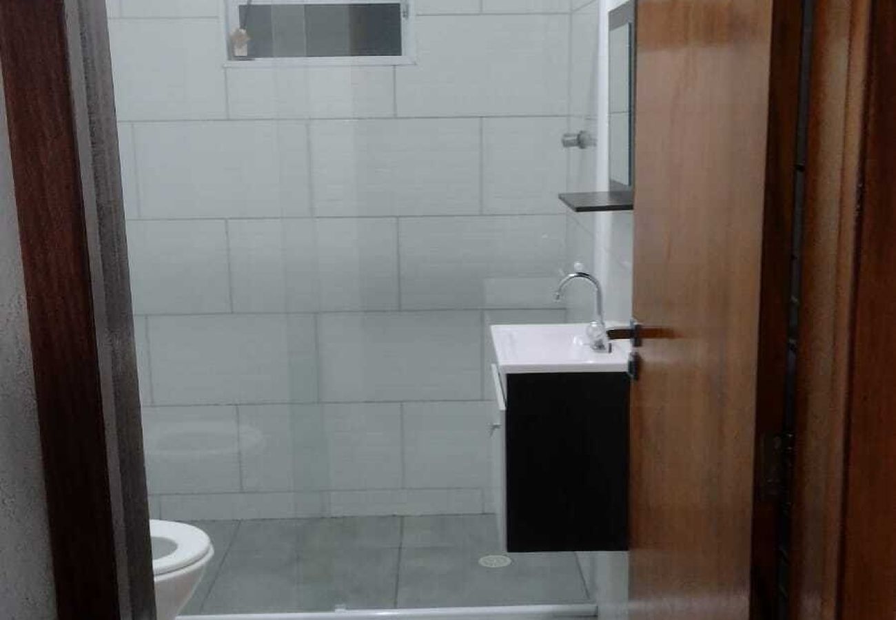 Casa em Itanhaém - Casa c pisc, churrasq, pet friendly a 200m do mar Casa em Itanhaém - Casa c pisc, churrasq, pet friendly a 200m do mar